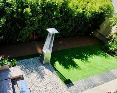 4336 Laurel Canyon Blvd - Photo Thumbnail 25