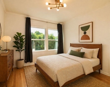 4336 Laurel Canyon Blvd - Photo Thumbnail 16