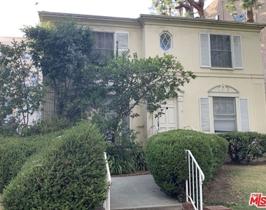 325 Palm Drive - Photo Thumbnail 4