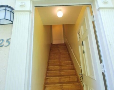 325 Palm Drive - Photo Thumbnail 6