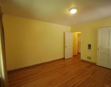 325 Palm Drive - Photo Thumbnail 11