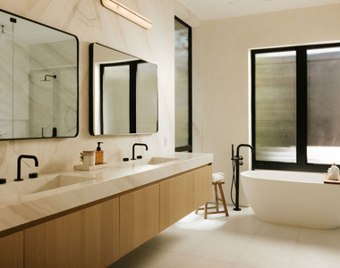 528 Marguerita Avenue - Photo Thumbnail 8