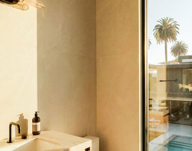 528 Marguerita Avenue - Photo Thumbnail 27