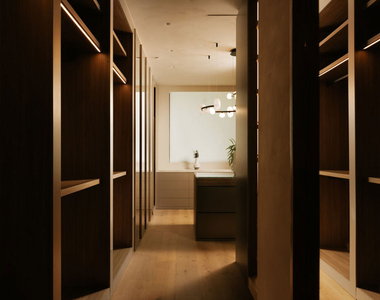 528 Marguerita Avenue - Photo Thumbnail 10