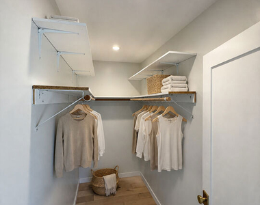 330 Parkman Avenue - Photo Thumbnail 8
