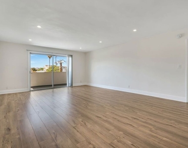 929 S Bedford Street - Photo Thumbnail 7