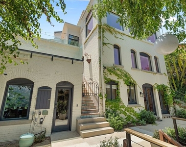 2700 Glendower Avenue - Photo Thumbnail 61