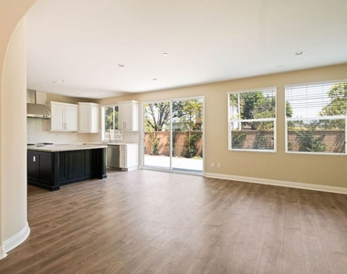 5929 Spelthorne Lane - Photo Thumbnail 7