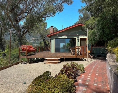 112 Crestview Lane - Photo Thumbnail 18