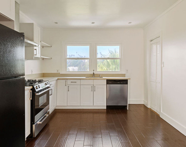 1523 Murray Drive - Photo Thumbnail 7