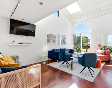 469 Sherman Avenue - Photo Thumbnail 5