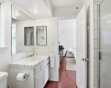 469 Sherman Avenue - Photo Thumbnail 18