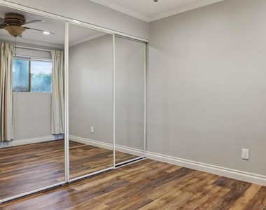 7988 Mission Center Ct - Photo Thumbnail 13