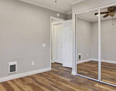 7988 Mission Center Ct - Photo Thumbnail 14