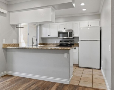 7988 Mission Center Ct - Photo Thumbnail 1