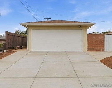 6593 Delfern St - Photo Thumbnail 26