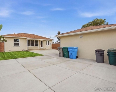 6593 Delfern St - Photo Thumbnail 21