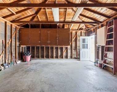 6593 Delfern St - Photo Thumbnail 27