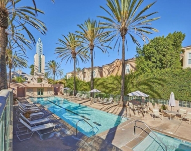 12608 Carmel Country Road - Photo Thumbnail 13