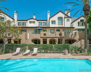 12608 Carmel Country Road - Photo Thumbnail 11
