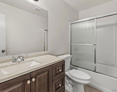 1809 Eastwood - Photo Thumbnail 7