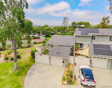 1809 Eastwood - Photo Thumbnail 19