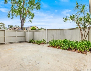 1809 Eastwood - Photo Thumbnail 13