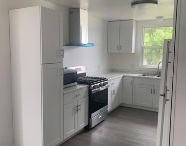 770 S. Sunshine Ave - Photo Thumbnail 3