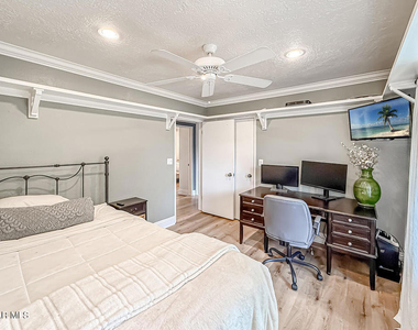 1888 El Monte Drive - Photo Thumbnail 20
