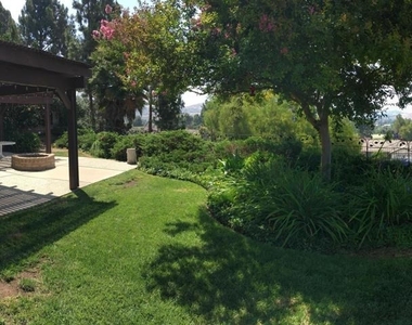 1774 Alderwood Place - Photo Thumbnail 8