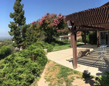 1774 Alderwood Place - Photo Thumbnail 7