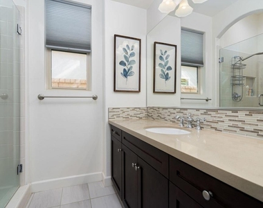 81805 Four Seasons Place - Photo Thumbnail 21