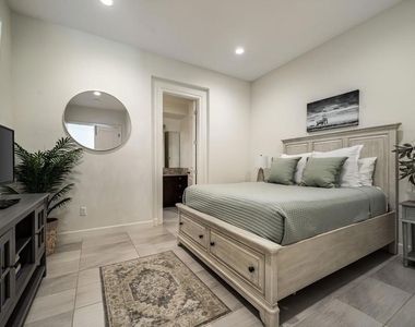 81805 Four Seasons Place - Photo Thumbnail 15