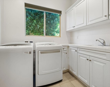 81805 Four Seasons Place - Photo Thumbnail 29