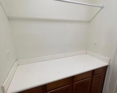 80085 Peak Forest Drive - Photo Thumbnail 10