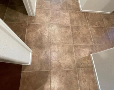 80085 Peak Forest Drive - Photo Thumbnail 6