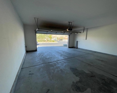 80085 Peak Forest Drive - Photo Thumbnail 12
