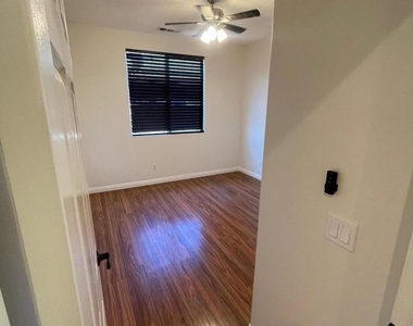 80085 Peak Forest Drive - Photo Thumbnail 14
