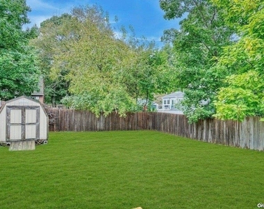 6 Willow Street - Photo Thumbnail 5