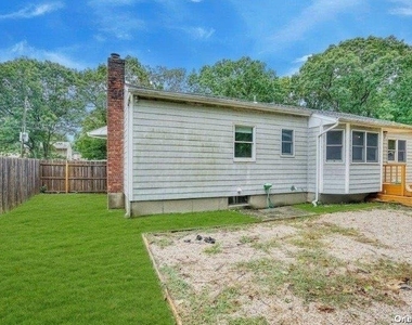 6 Willow Street - Photo Thumbnail 3