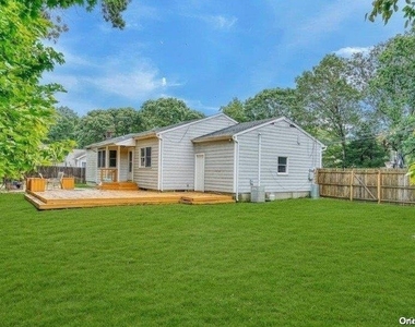 6 Willow Street - Photo Thumbnail 6