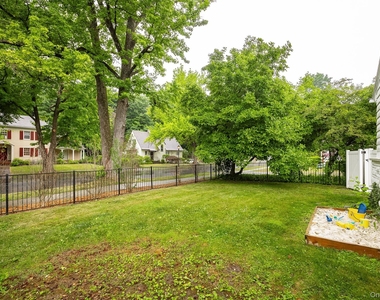 46 Barnard Avenue - Photo Thumbnail 35