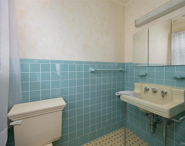 46 Barnard Avenue - Photo Thumbnail 16