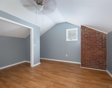 46 Barnard Avenue - Photo Thumbnail 20
