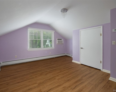 46 Barnard Avenue - Photo Thumbnail 23