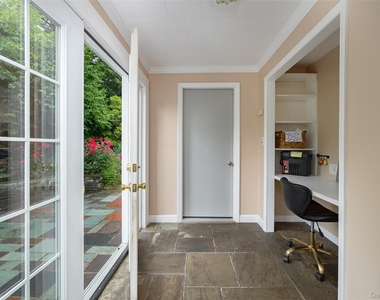 46 Barnard Avenue - Photo Thumbnail 13