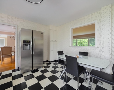 46 Barnard Avenue - Photo Thumbnail 8