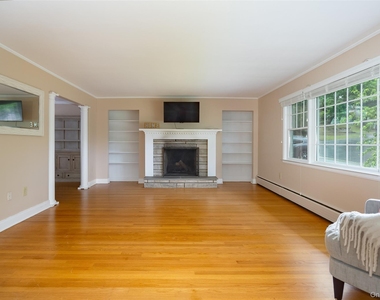 46 Barnard Avenue - Photo Thumbnail 4