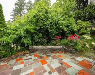 46 Barnard Avenue - Photo Thumbnail 30