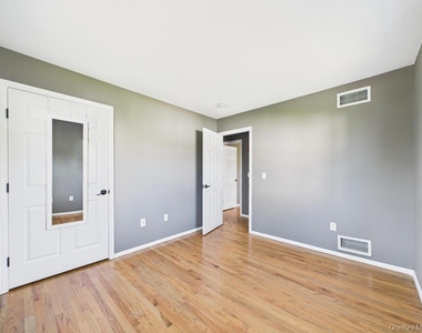 45 Willow Street - Photo Thumbnail 24